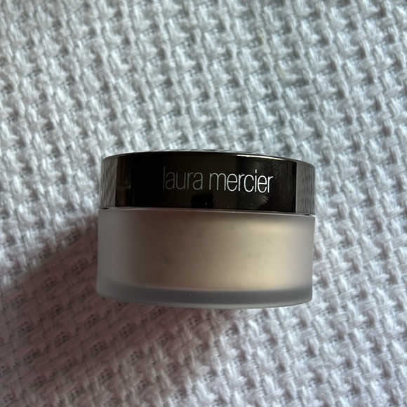 Laura Mercier TRANSLUCENT GLOW SETTING POWDER new in box . - Picture 2 of 3